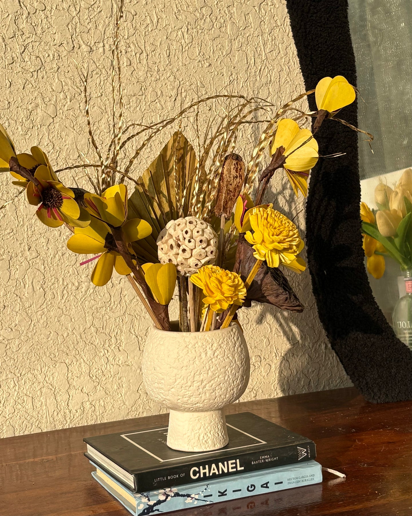 Meadow dried flower with earth vase