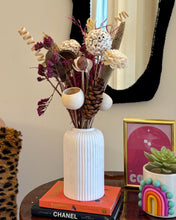 Load image into Gallery viewer, Bodrum dried flower set with vase
