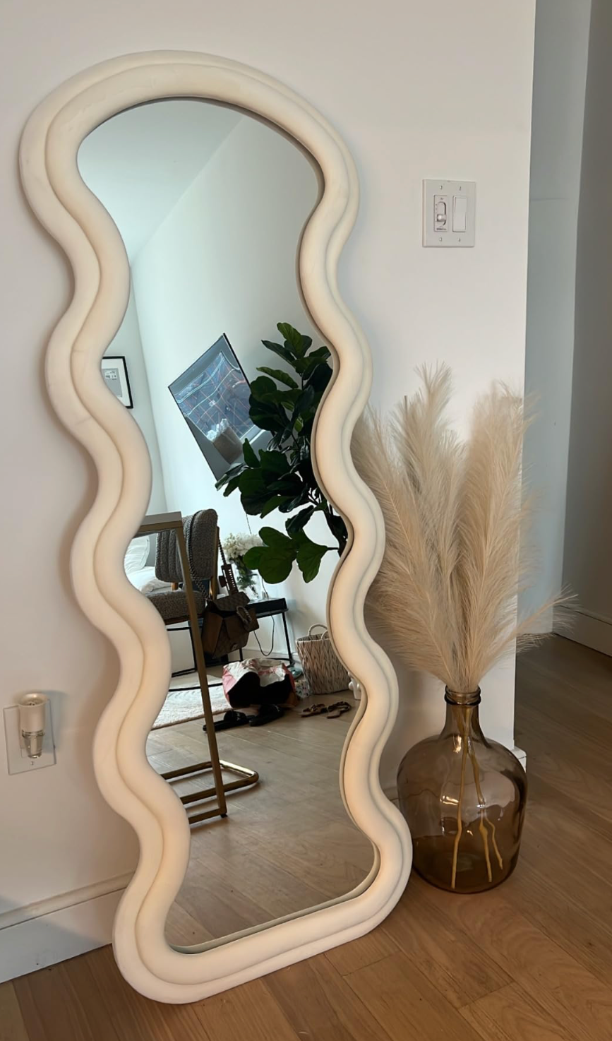 Eva Wavy Mirror